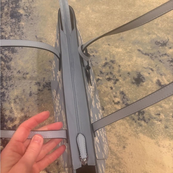 Preowned Kate Spade Tote Handbag - Picture 7 of 12